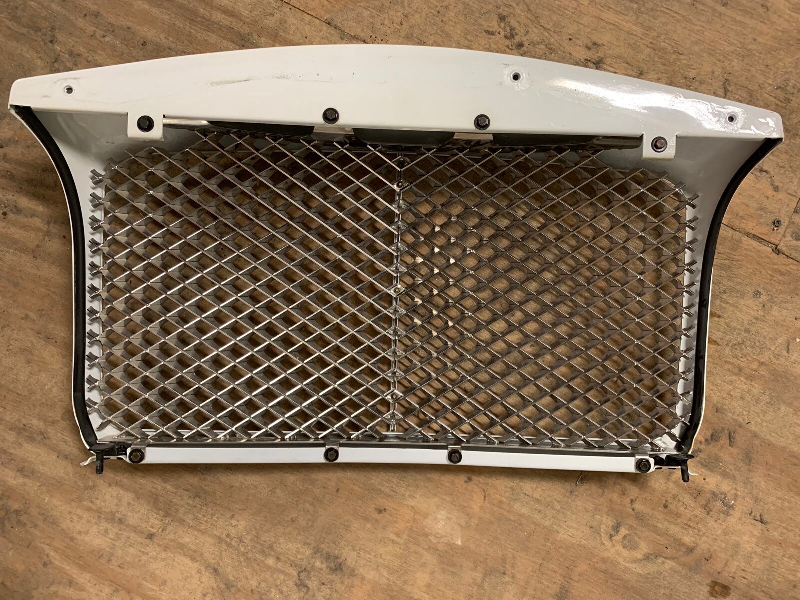 BENTLEY ARNAGE GRILLE 1998 1999 2000 2001 2002 2003 2004 OEM