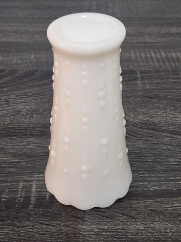 Anchor Hocking Milk Glass Vase and bowl set. - Picture 3 of 24