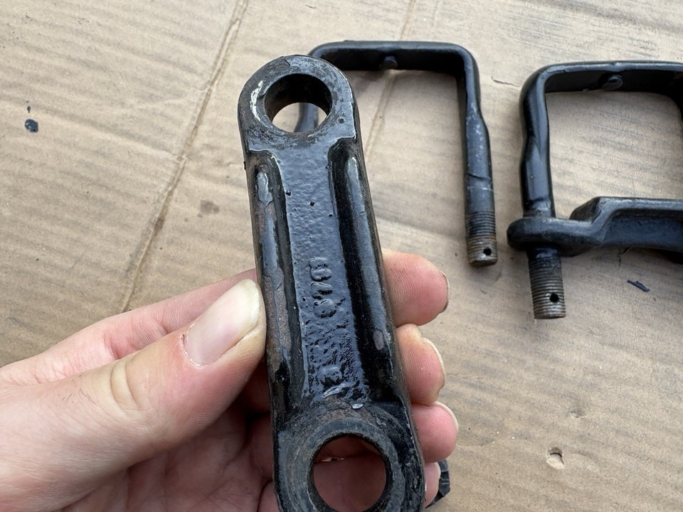 Ford Spring Rear 1932 1933 1934 1935 1936 1939 1040 FORD REAR SPRING U-BOLTS ORIGINAL ...