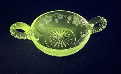 Manganese Glass Double-Handle Bon Bon / Nappy Dish Vintage 90s