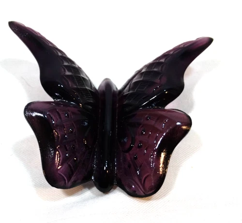 Fenton Purple Amethyst Butterfly Figurine Paperweight