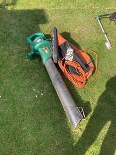 Black & Decker Leaf Blower and Vacuum Cleaner