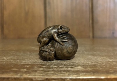 Vintage Holz geschnitzt Frosch Netsuke, Netsuke