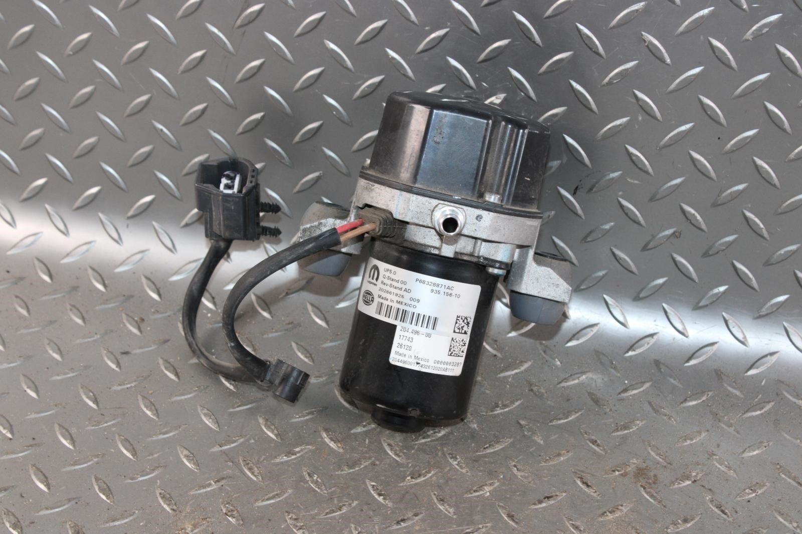 20-24 Gladiator 3.6L Motor Power Brake Booster Vacuum Pump Assembly OEM OE WTY