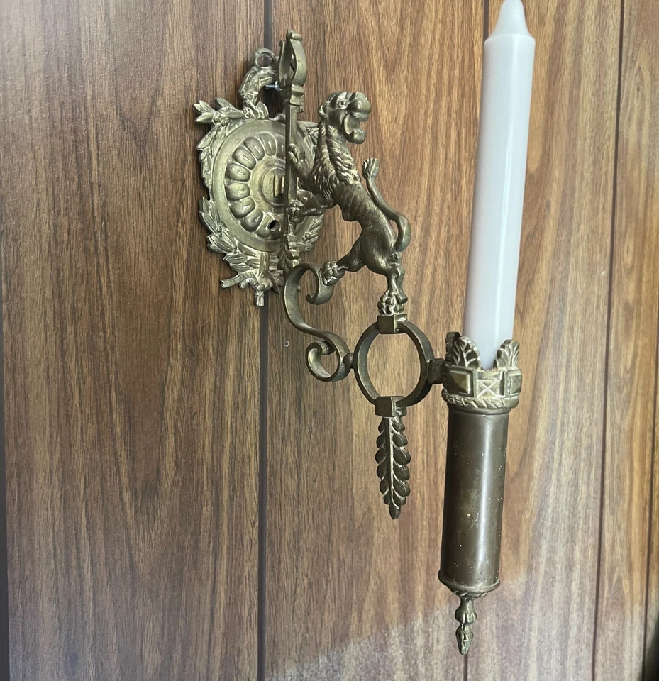 Antiguo Candelabro de Pared de Latón Aplique de León Gótico Accesorio de Iluminación Medieval Foto 3 de 4