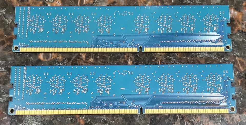 Pair of Nanya 2GB DDR3 PC3-10600U 1333MHz Desktop RAM Modules - NT2GC64B88G0NF - Image 2 of 3