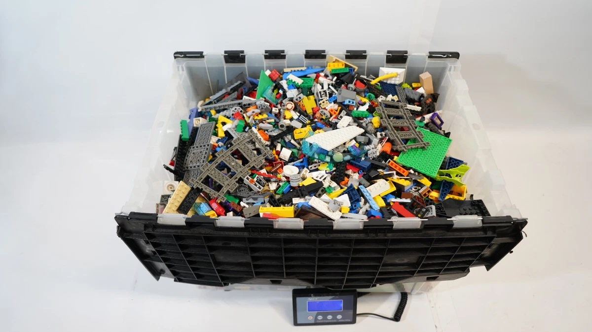 Huge Lego Mix Lot Bricks Figueres and More 33 lb