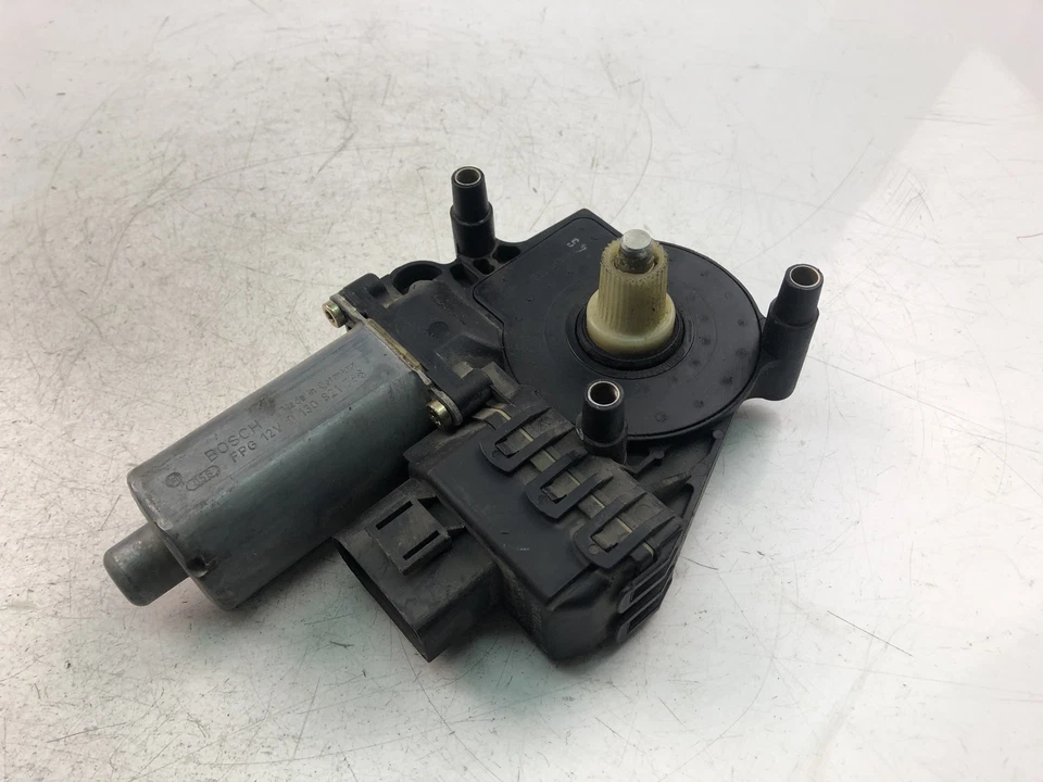 AUDI A4 8D2, B5 8D0959802F Motore Comando Finestrino Porta Anteriore 2000 17609191 - Immagine 4 di 4