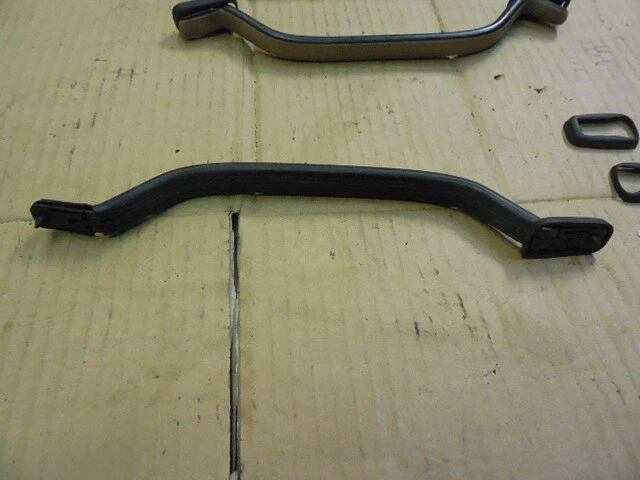 77-85 Mercedes W123 240D 300D Juego 4 asas de agarre de techo interiores superiores Foto 3 de 4