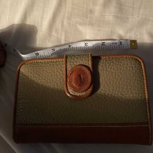 Dooney & Bourke 90s All-Weather Zip Wallet Convertible  display picture 1