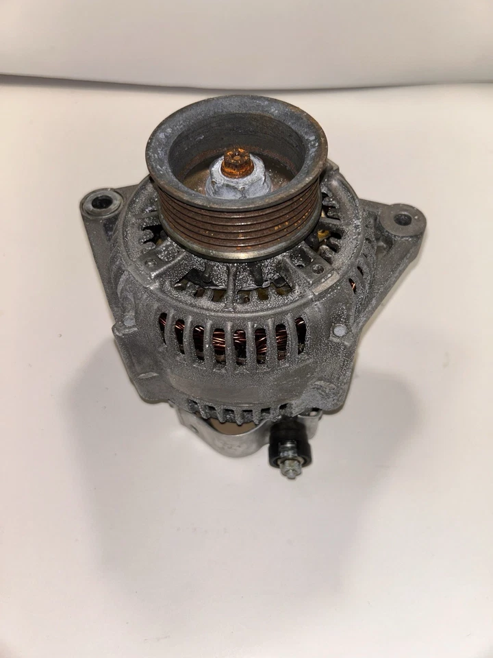 Alternador Reman para Honda Accord 1994-1997 2,2 L 4 cilindros Foto 2 de 3