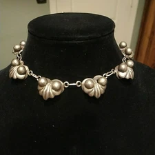 BEAUTIFUL 1930’S MEXICAN STERLING SILVER TAXCO STATEMENT NECKLACE CHOKER 13.5"
