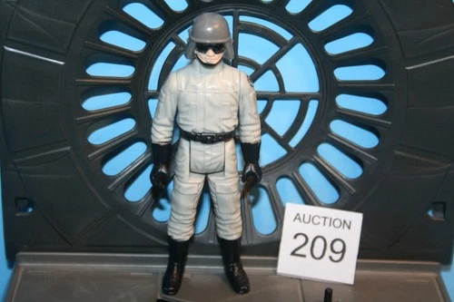 #209 VINTAGE STAR WARS LOOSE FIGURES AT-ST DRIVER LFL 84 NO COO KENNER