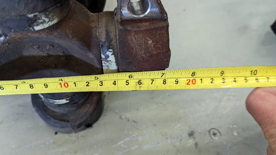 Eje de transmisión trasero 20RHS003B027 CP20-RPL ROCKWELL INTERAXLE A09-10601-222 USADO Foto 3 de 4