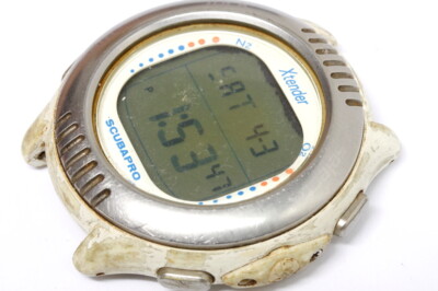 Scubapro DW40-4A10 Japan quartz Diver watch for repairs or Scubapro DW40-4A10 Japan quartz Diver watch for repairs or