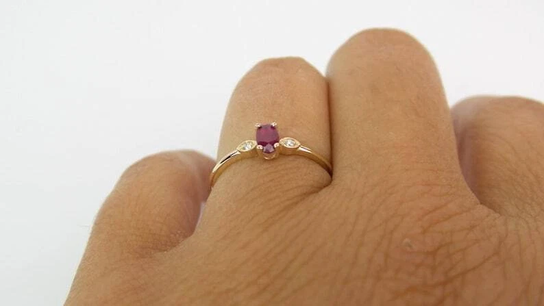 Natural Oval Cut Ruby and Diamonds Gemstone Women's Ring Solid 10k Yellow Gold - Image 3 of 4