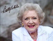 Betty White Autographed 8x10 Photo Reprint Golden Girls Signed Auto Rose