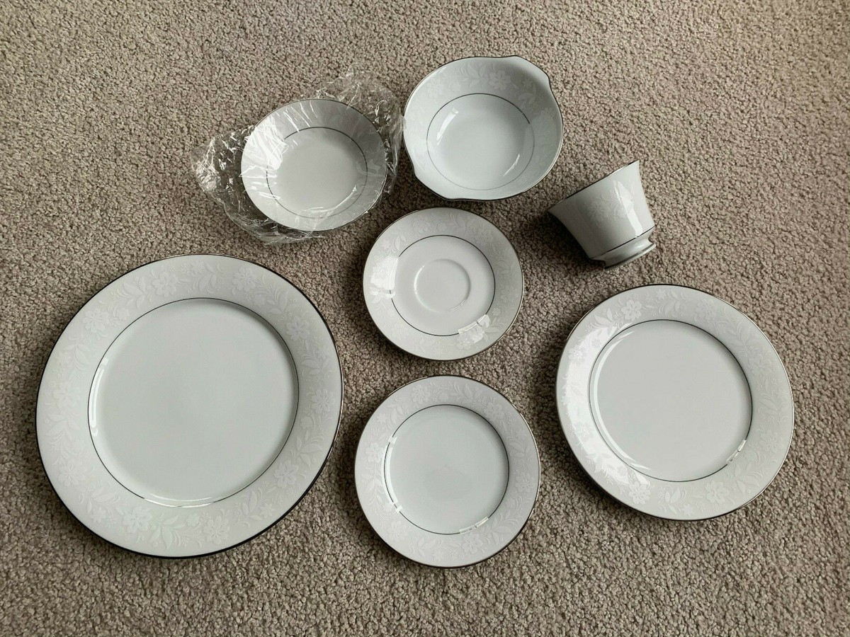 Noritake RANIER 6909 one COMPLETE place setting PIECES plates bowls cup  saucer