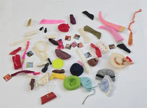 X-810 VINTAGE 1960/70'S MATTEL BARBIE SKIPPER & KEN DOLL ACCESSORIES