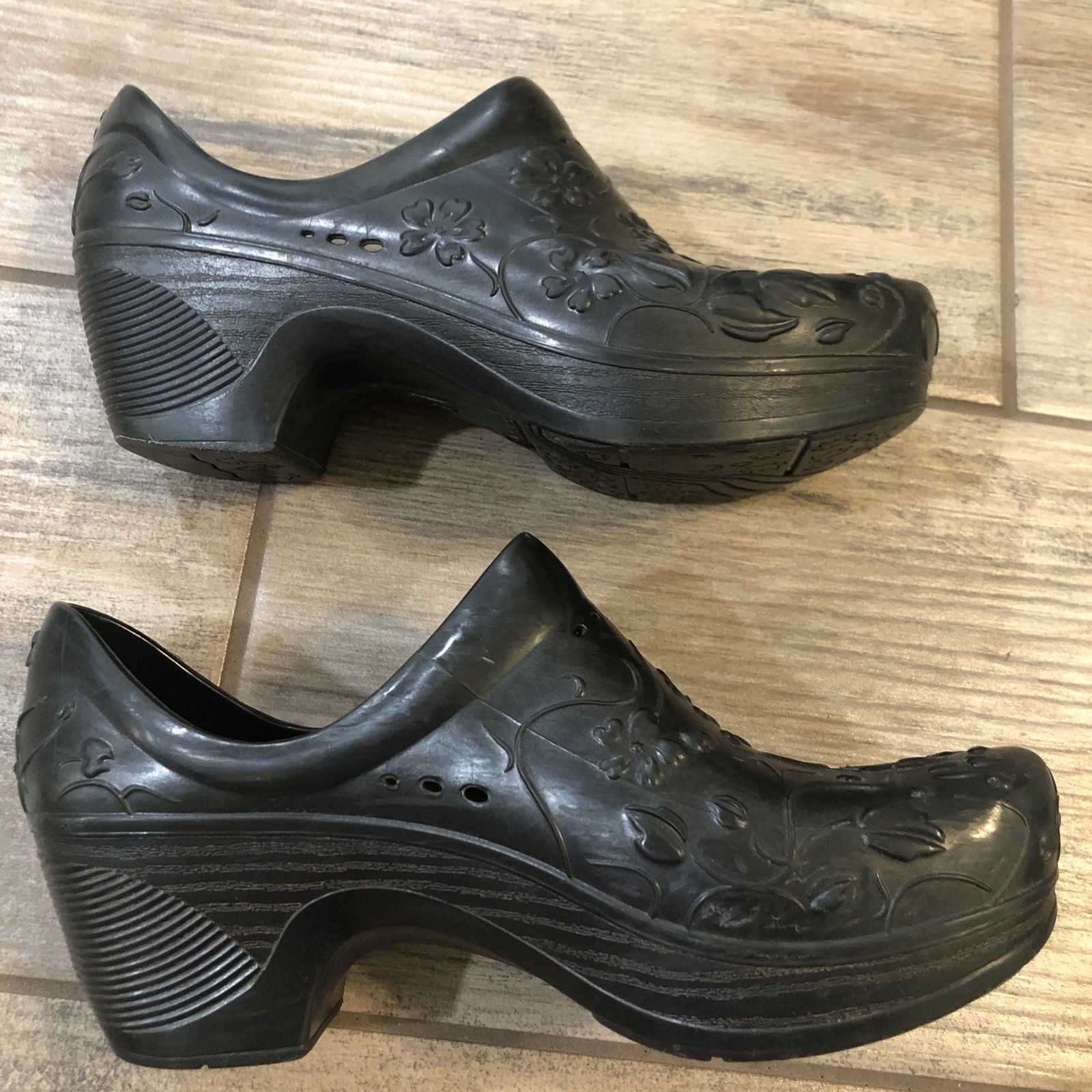 Dansko Pixie Clogs Waterproof and Slip Resistant … - image 3