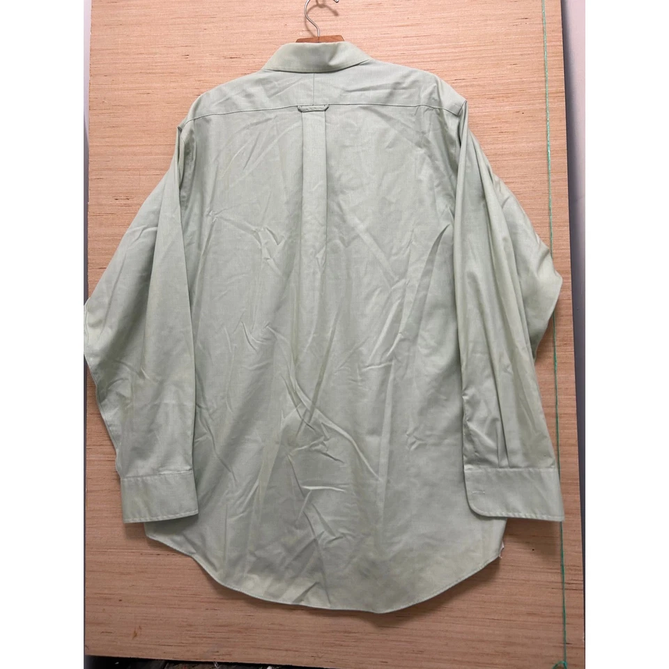 Eagle Men's Light Green Non Iron Long Sleeve Dress Shirt Size 16 1/2 34/35 - Image 3 of 4