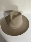 Foto 3 di 8