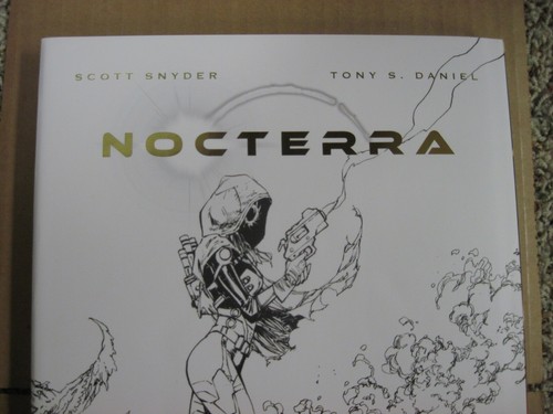Nocterra #1 Edición Limitada Firmado Coleccionistas Tapa Dura HC Scott Snyder Tony Daniels - Imagen 9 de 10