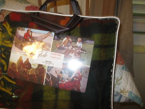 CLASSIC WOOL LARGE NEW FARIBO STADIUM BLANKET 72X52 - Picture 3 of 6