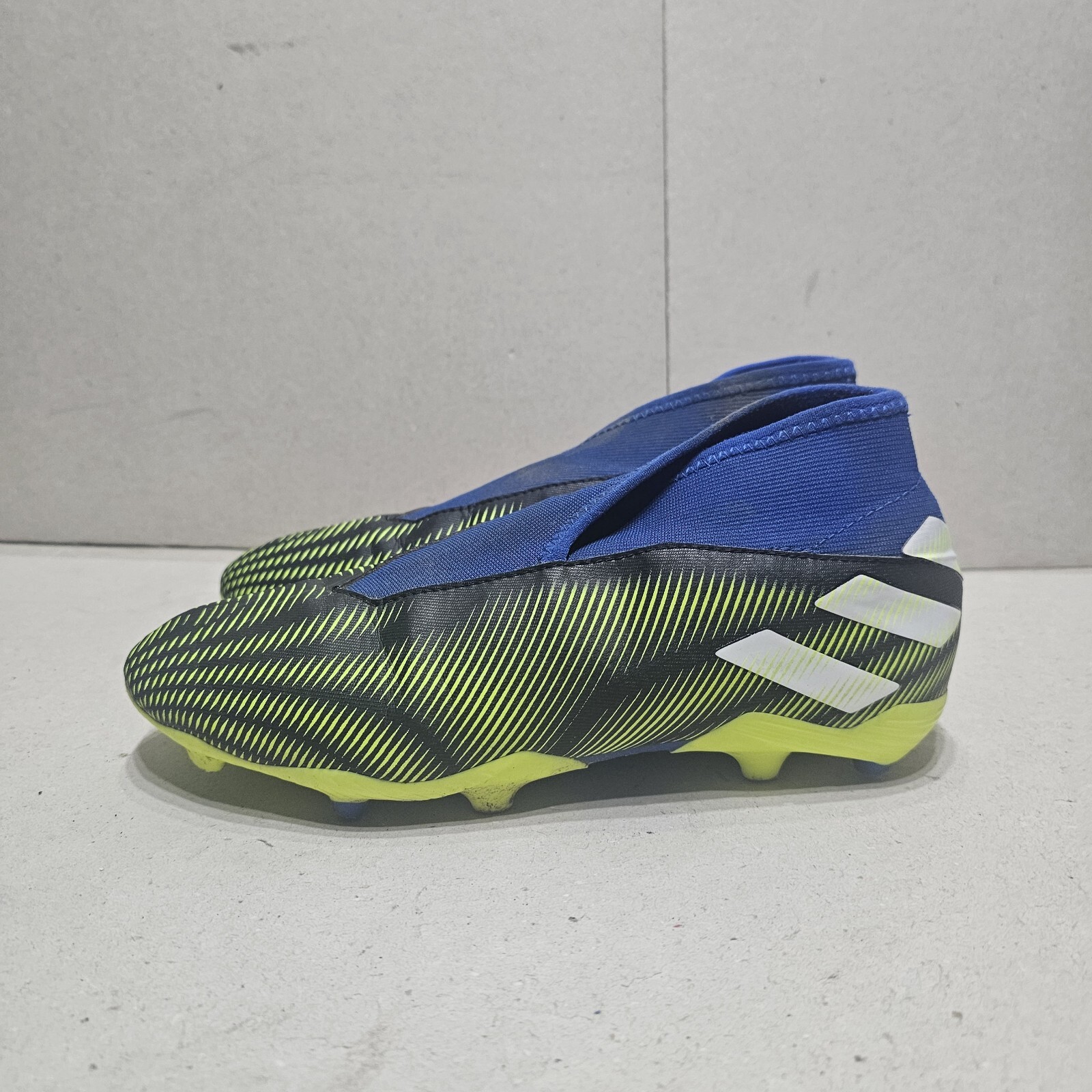 SAOLA ADIDAS NEMESIS 3 CALZINI UOMO SUOLA SAGOMATA GIALLO BLU SCARPE CALCIO UK5