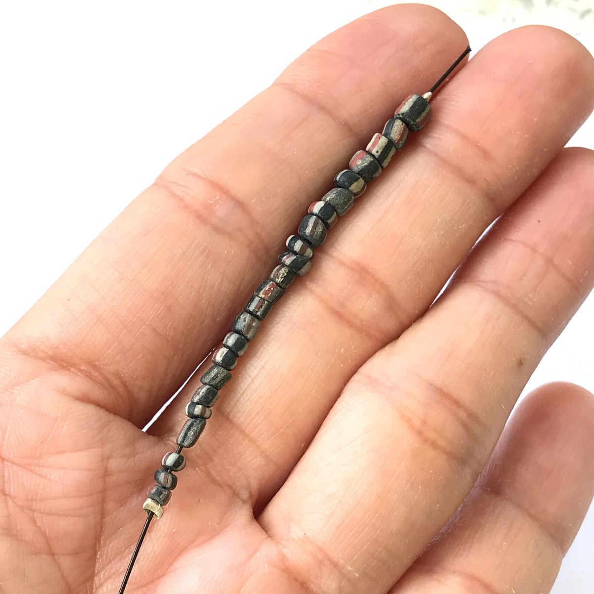 23 RARE ANCIENT TINY INDO-PACIFIC TRADE GLASS SEED BEADS #Au008 | eBay