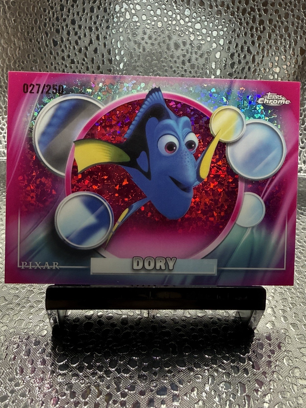 2026 Topps Chrome Disney Pixar Dory #90 Pink Mini-Diamond Refractor /250