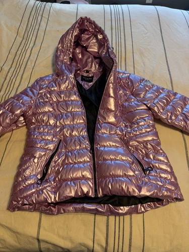 guess women's pink quilted puffer jacket. Size XL. hooded full zip logo short video thumbnail