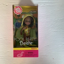 Barbie Kelly Club Pool Party Deidre Frog Towel & Flippers 2001 Mattel Mint