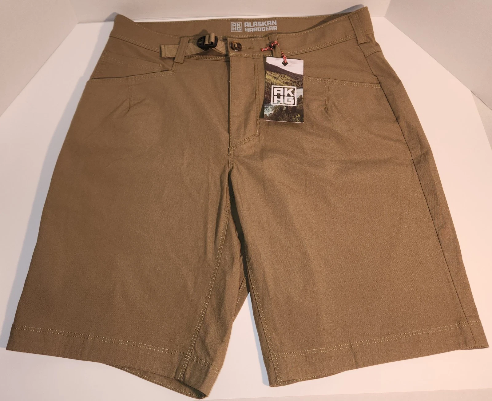 NEW Duluth Alaskan Hardgear Shorts Men 32 AKHG Free Rein 10" Green Hiking Belted