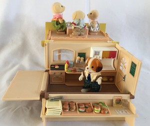 sylvanian hamburger wagon