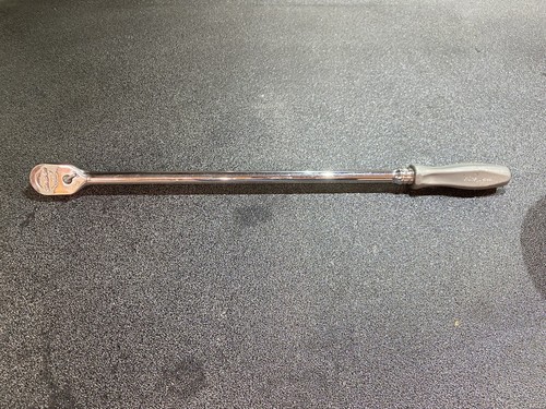 Snap-on Tools Silver 3/8" Drive Hard Extra-Long Fixed Head Ratchet FHLLD80