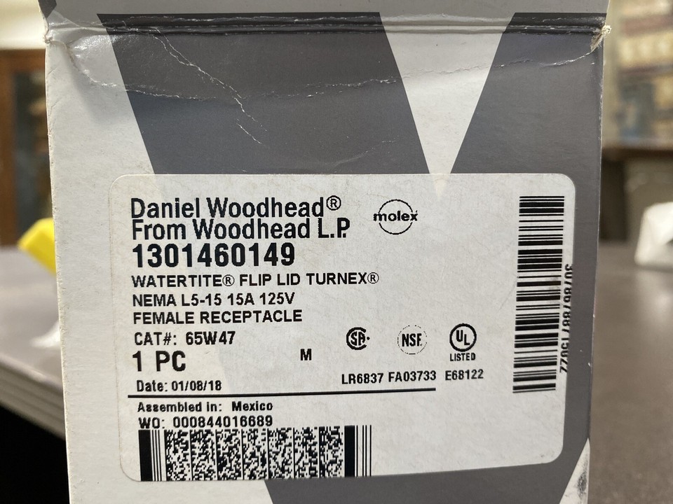 Presa Femmina Woodhead Watertite L5-15 15A 125V Con Coperchio Ribaltabile - Gialla