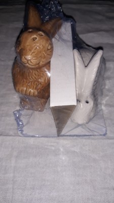 Target Bullseye Playground Easter 2022 White Ceramic Bunny Salt & Pepper Shakers