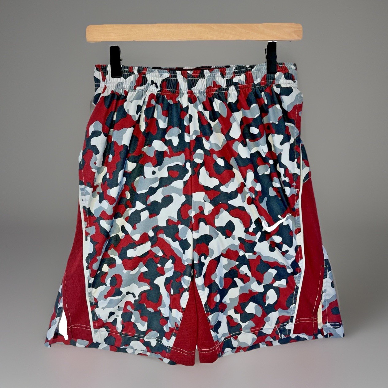 Nike Dri-FIT Basketball Shorts Men's Small Camo Red/Black/Grey Drawstring EUC