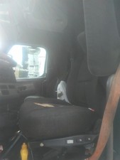 Replaces 2022 Freightliner Cascadia 126 Front Seat Ga Replaces 2022 Freightliner Cascadia 126 Front Seat Ga