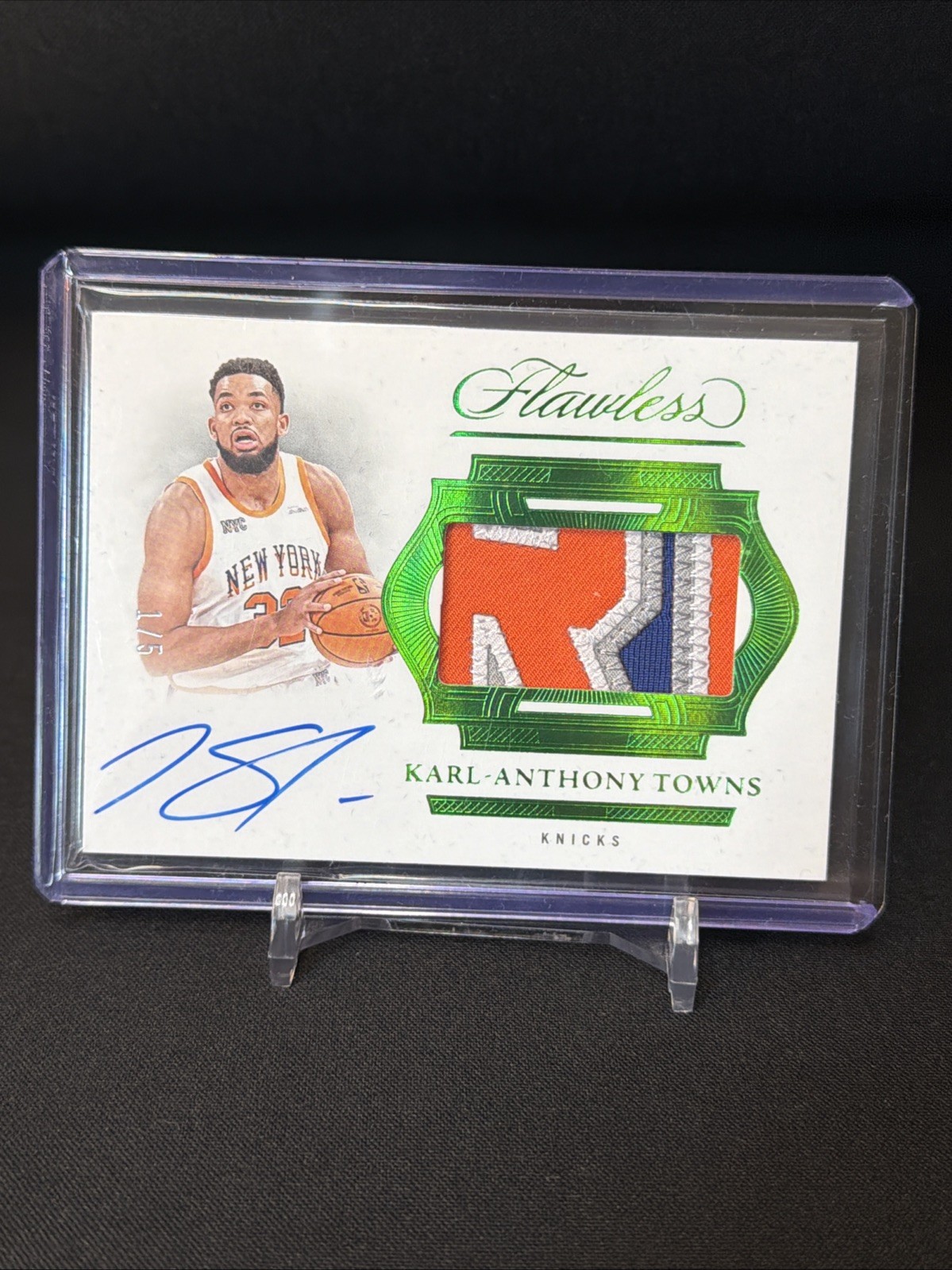 2024-25 Panini Flawless New York Knicks Patch Auto Karl-Anthony Towns 3 Color