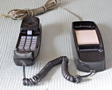 AT T Trimline 210 Telephone Push Button Corded Desk Wall Mount Land Line Black