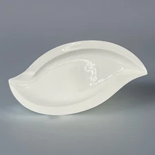 RED VANILLA Vanilla Fare Teardrop Shape Shallow Wave Dish/platter  18”x 8 3/4"
