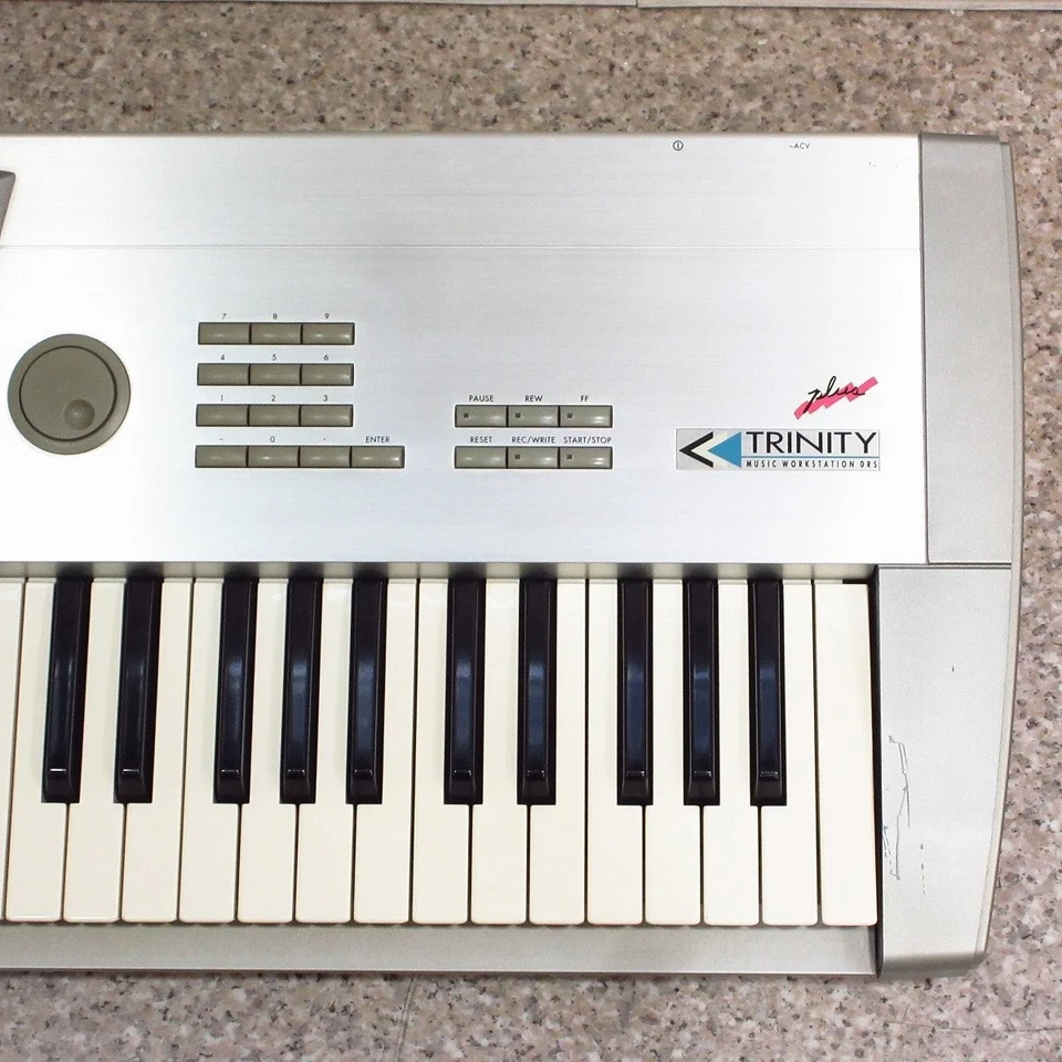 KORG TRINITY PLUS Ver2.2 Workstation Synth 61-Key w/ MOSS Solo-TRI FDD Serviced - Image 4 of 4