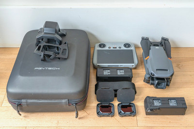 DJI Mavic 3 Classic Camera Drone (RC Remote) - 2 Batteries, ND Fiters, Case