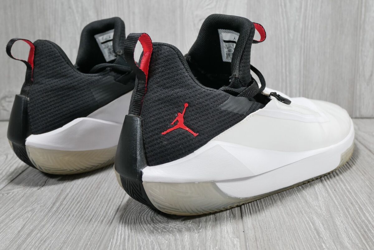 8.5/10 Great Condition)Nike Air Jordan Jumpman Hustle AQ0397 8.5/10 Great Condition)Nike Air Jordan Jumpman Hustle AQ0397