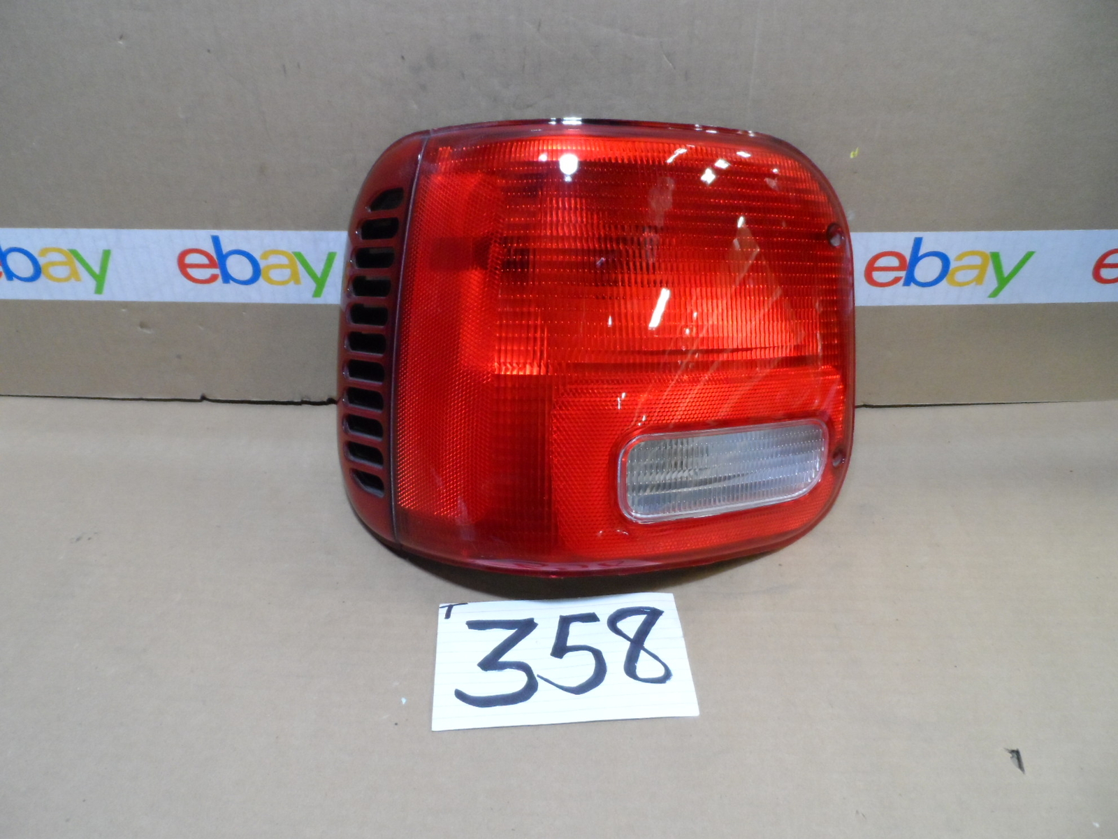 95 - 03 DODGE VAN DRIVER Side Tail Light Used Rear Lamp #358-T