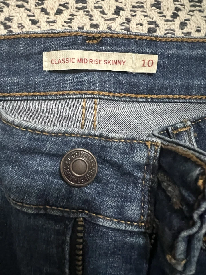 Pantalones de mezclilla Levi’s Raros Blank Red Tab R para mujer CLÁSICOS TIRO MEDIO SKINNY talla 10 Foto 4 de 4