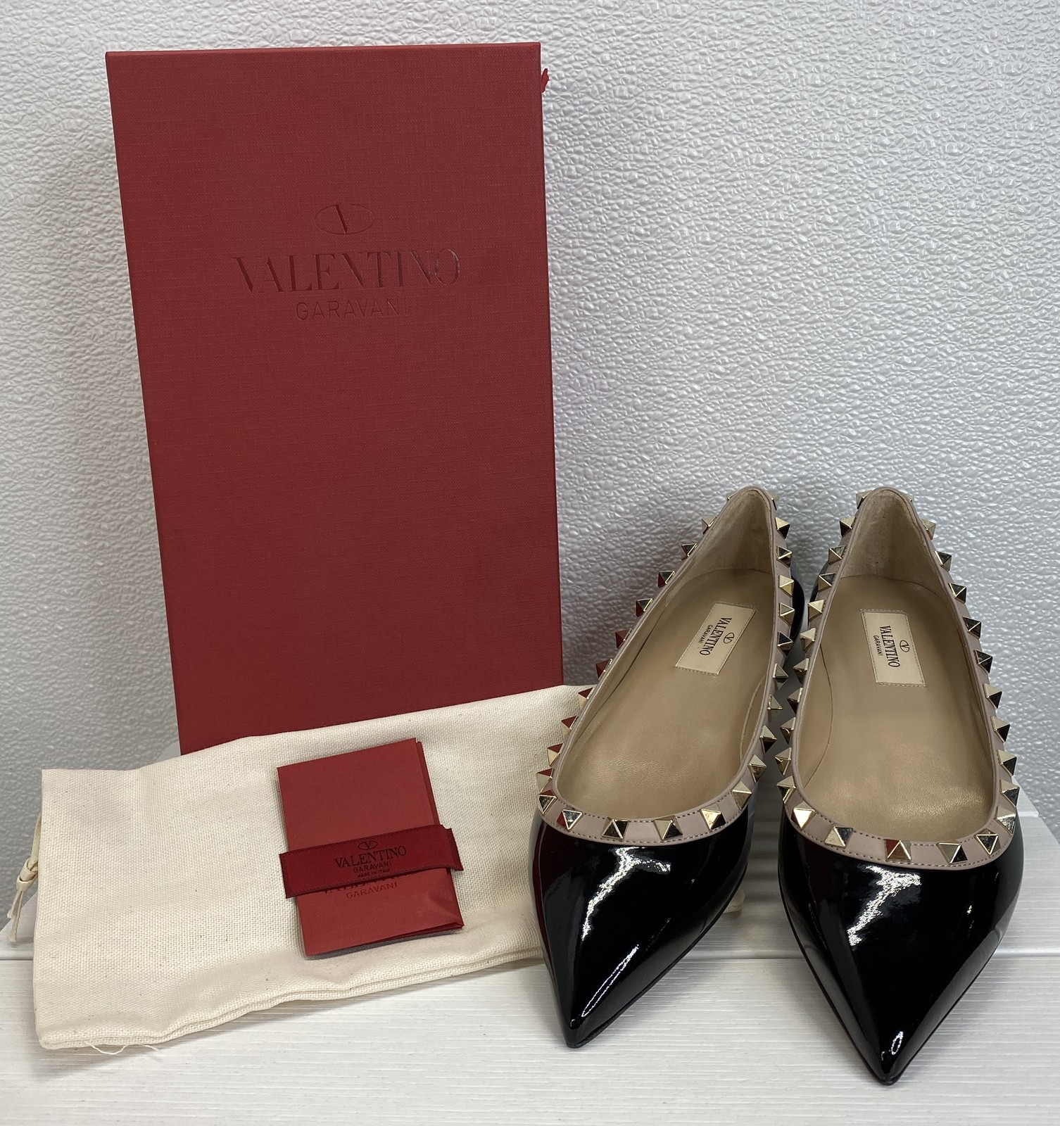 Valentino Garavani Patent Rockstud Ballet Women's Size 7.5 Leather Black Poudre