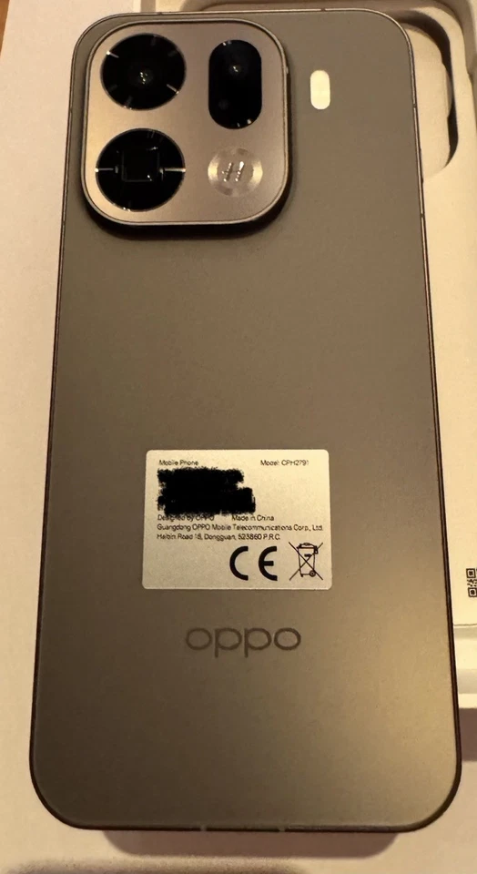 OPPO Find X9 Pro 5G TITANIUM 16GB+512GB + Supervooc 80W + Hülle Zubehörpaket - Bild 3 von 4